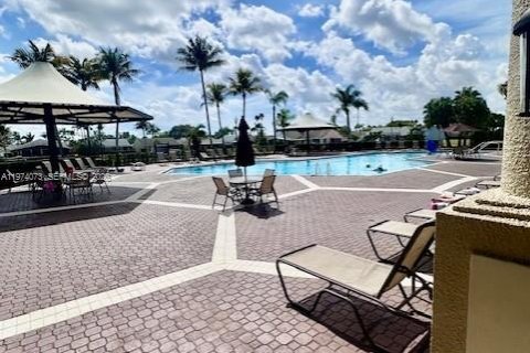 Купить виллу или дом в Хомстед, Флорида 3 спальни, 156.08м2, № 2033638 - фото 20