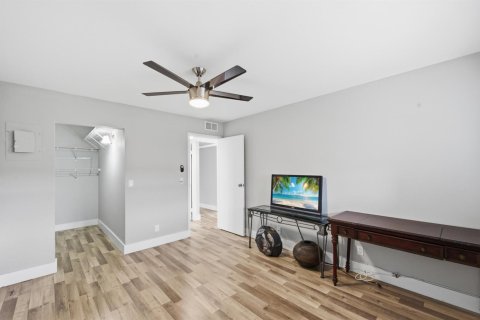 Condo in Delray Beach, Florida, 2 bedrooms № 2246265 - photo 23