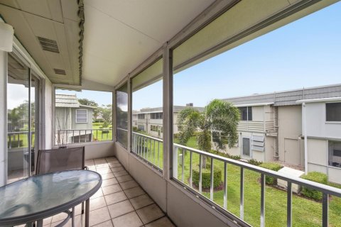 Condo in Delray Beach, Florida, 2 bedrooms № 2246265 - photo 26