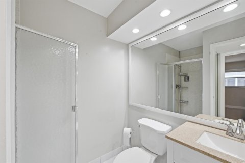 Condo in Delray Beach, Florida, 2 bedrooms № 2246265 - photo 20