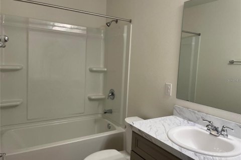 Villa ou maison à louer à Sanford, Floride: 5 chambres, 236.34 m2 № 2413964 - photo 22