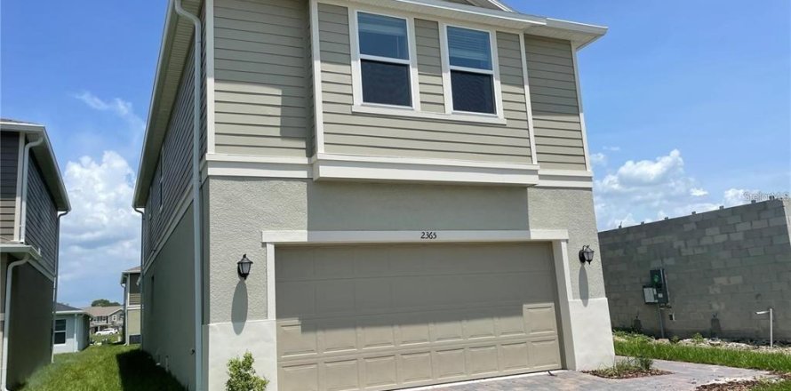 Villa ou maison à LANDINGS AT RIVERBEND TOWNHOMES à Sanford, Floride 5 chambres, 236.34 m2 № 2413964