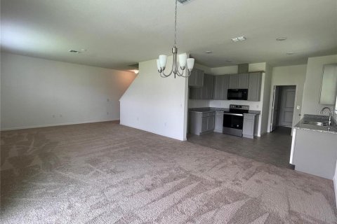 Villa ou maison à louer à Sanford, Floride: 5 chambres, 236.34 m2 № 2413964 - photo 13