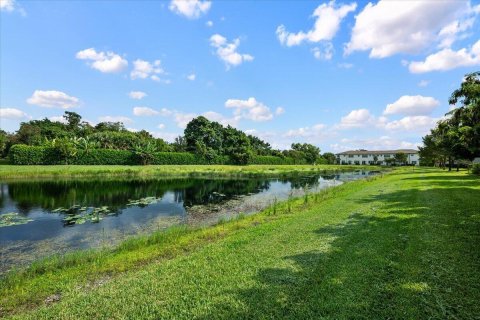 Touwnhouse à vendre à Wellington, Floride: 3 chambres, 197.32 m2 № 2412795 - photo 6