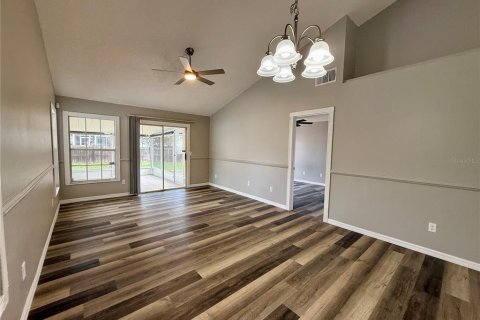 Villa ou maison à louer à Orlando, Floride: 3 chambres, 105.07 m2 № 2288081 - photo 7