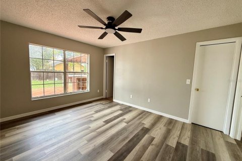 Villa ou maison à louer à Orlando, Floride: 3 chambres, 105.07 m2 № 2288081 - photo 9