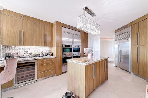 Condominio en venta en Aventura, Florida, 4 dormitorios, 379.04 m2 № 1697637 - foto 17