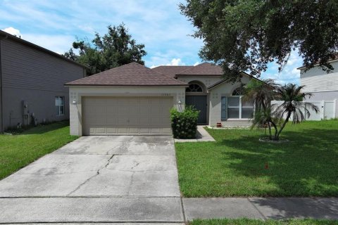 House in Orlando, Florida 3 bedrooms, 152.82 sq.m. № 2280087