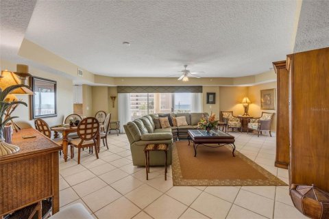Condo in Ponce Inlet, Florida, 3 bedrooms  № 1854030 - photo 19
