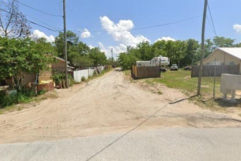 House in Leesburg, Florida 2 bedrooms, 84.73 sq.m. № 2165897 - photo 4