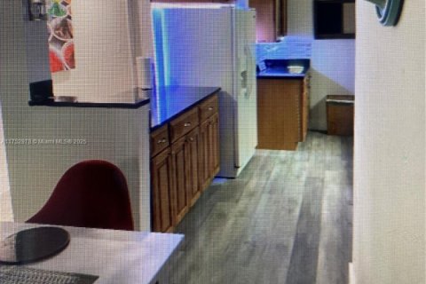 Купить коммерческую недвижимость в Уэст-Палм-Бич, Флорида 315.87м2, № 1501079 - фото 25
