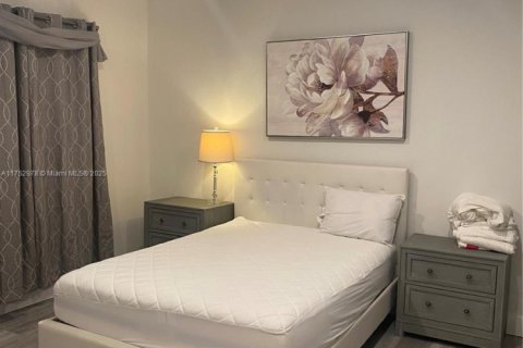 Купить коммерческую недвижимость в Уэст-Палм-Бич, Флорида 315.87м2, № 1501079 - фото 11