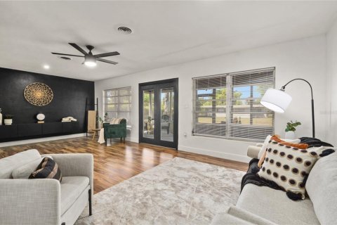 Casa en venta en Orlando, Florida, 3 dormitorios, 174.84 m2 № 1597120 - foto 13