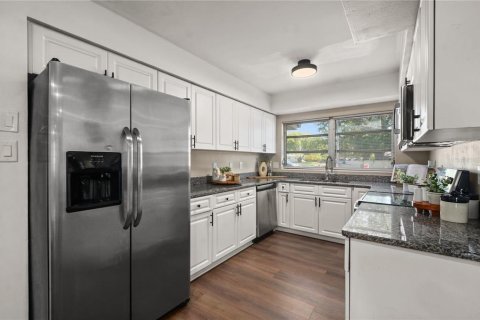 Casa en venta en Orlando, Florida, 3 dormitorios, 174.84 m2 № 1597120 - foto 4