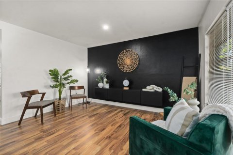 Casa en venta en Orlando, Florida, 3 dormitorios, 174.84 m2 № 1597120 - foto 11