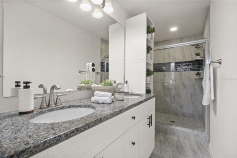 Casa en venta en Orlando, Florida, 3 dormitorios, 174.84 m2 № 1597120 - foto 18