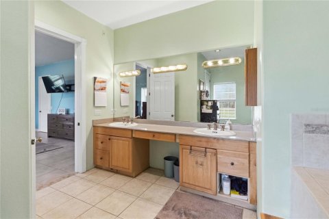 Villa ou maison à vendre à Sorrento, Floride: 6 chambres, 453.73 m2 № 2218230 - photo 20