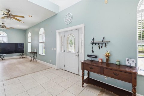Villa ou maison à vendre à Sorrento, Floride: 6 chambres, 453.73 m2 № 2218230 - photo 6