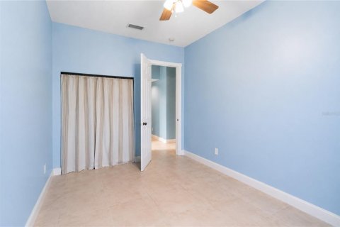Villa ou maison à vendre à Sorrento, Floride: 6 chambres, 453.73 m2 № 2218230 - photo 24