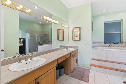 Villa ou maison à vendre à Sorrento, Floride: 6 chambres, 453.73 m2 № 2218230 - photo 21