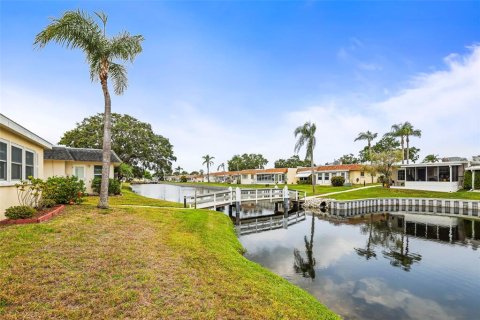 Villa ou maison à vendre à Dunedin, Floride: 2 chambres, 86.49 m2 № 1677843 - photo 13