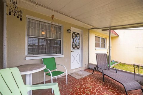 Villa ou maison à vendre à Dunedin, Floride: 2 chambres, 86.49 m2 № 1677843 - photo 11