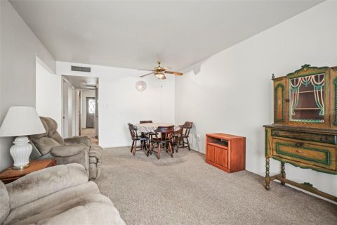 Villa ou maison à vendre à Dunedin, Floride: 2 chambres, 86.49 m2 № 1677843 - photo 16