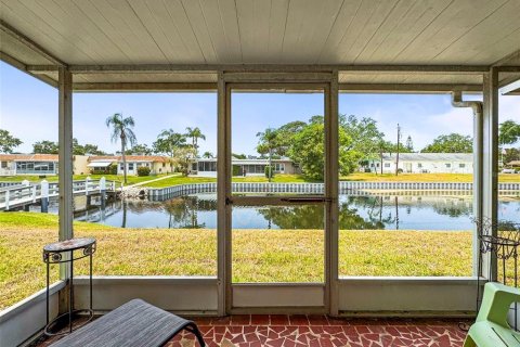 Villa ou maison à vendre à Dunedin, Floride: 2 chambres, 86.49 m2 № 1677843 - photo 10