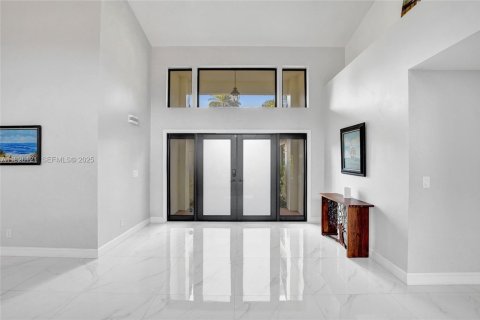 House in Davie, Florida 4 bedrooms, 230.58 sq.m. № 1986666 - photo 17