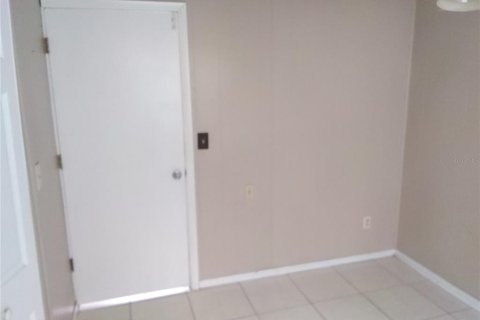 Casa en alquiler en Saint Petersburg, Florida, 3 dormitorios, 103.96 m2 № 1791843 - foto 19