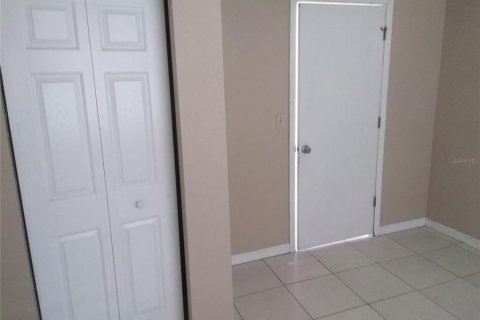 Casa en alquiler en Saint Petersburg, Florida, 3 dormitorios, 103.96 m2 № 1791843 - foto 14