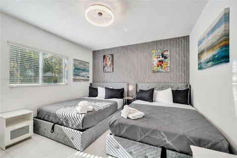 House in Dania Beach, Florida 5 bedrooms, 185.8 sq.m. № 1964449 - photo 27