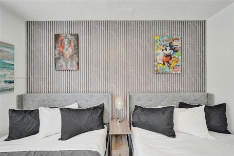 House in Dania Beach, Florida 5 bedrooms, 185.8 sq.m. № 1964449 - photo 29