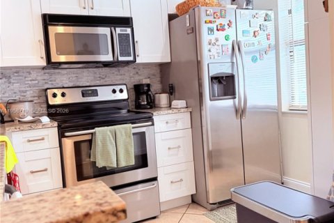 Снять в аренду виллу или дом в Помпано-Бич, Флорида 2 спальни, № 2018056 - фото 17