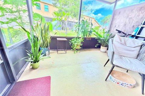 Снять в аренду виллу или дом в Помпано-Бич, Флорида 2 спальни, № 2018056 - фото 21