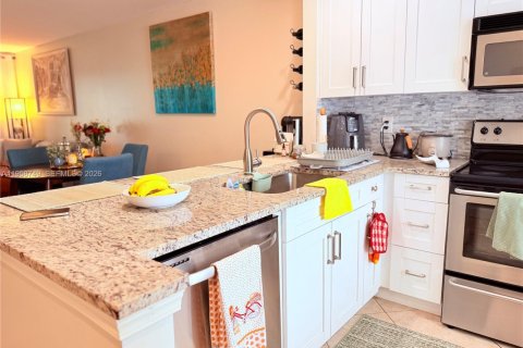 Снять в аренду виллу или дом в Помпано-Бич, Флорида 2 спальни, № 2018056 - фото 19