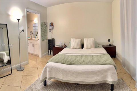 Снять в аренду виллу или дом в Помпано-Бич, Флорида 2 спальни, № 2018056 - фото 14