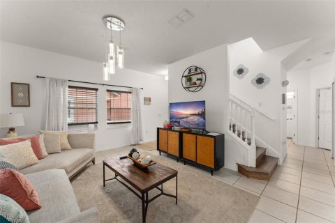 Touwnhouse à vendre à Kissimmee, Floride: 4 chambres, 151.99 m2 № 2406383 - photo 8