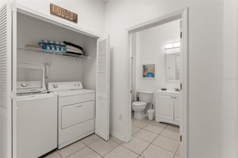Touwnhouse à vendre à Kissimmee, Floride: 4 chambres, 151.99 m2 № 2406383 - photo 17