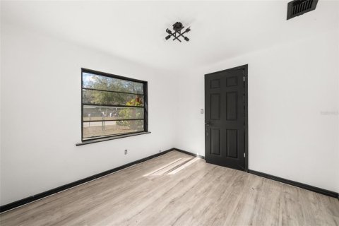 House in Sebring, Florida 3 bedrooms, 91.79 sq.m. № 2112196 - photo 11