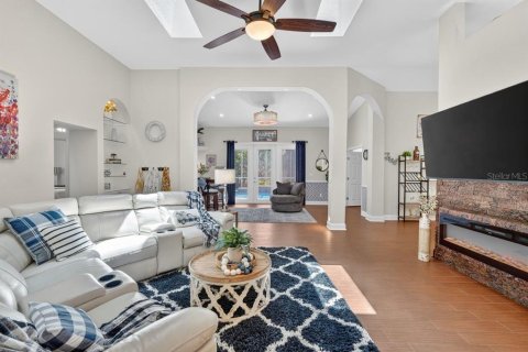 Villa ou maison à vendre à South Daytona, Floride: 4 chambres, 257.15 m2 № 2151850 - photo 11