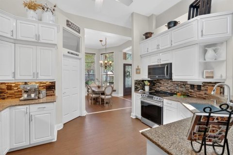 Villa ou maison à vendre à South Daytona, Floride: 4 chambres, 257.15 m2 № 2151850 - photo 16