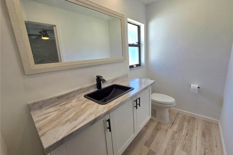 House in Sarasota, Florida 2 bedrooms, 96.25 sq.m. № 1717726 - photo 11