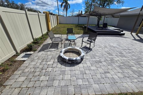 House in Sarasota, Florida 2 bedrooms, 96.25 sq.m. № 1717726 - photo 21
