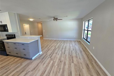 House in Sarasota, Florida 2 bedrooms, 96.25 sq.m. № 1717726 - photo 29