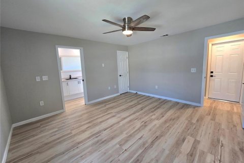 House in Sarasota, Florida 2 bedrooms, 96.25 sq.m. № 1717726 - photo 9