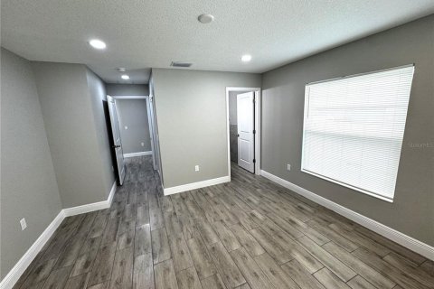 House in Ocala, Florida 3 bedrooms, 134.71 sq.m. № 2100030 - photo 7