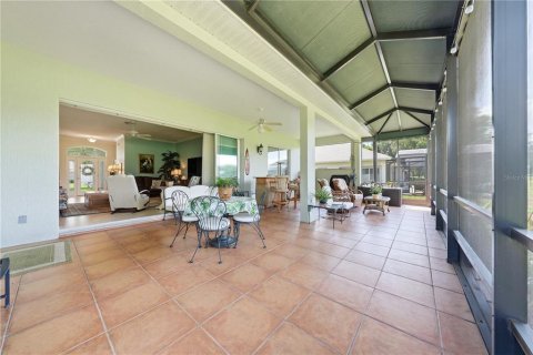 House in Lady Lake, Florida 3 bedrooms, 206.99 sq.m. № 2203290 - photo 18