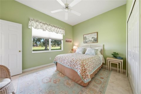 House in Lady Lake, Florida 3 bedrooms, 206.99 sq.m. № 2203290 - photo 25