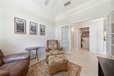 House in Lady Lake, Florida 3 bedrooms, 206.99 sq.m. № 2203290 - photo 23